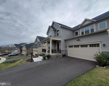 6979 Mandalong Way - Photo Thumbnail 2