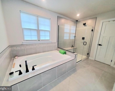 6979 Mandalong Way - Photo Thumbnail 45