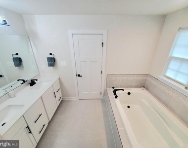 6979 Mandalong Way - Photo Thumbnail 44