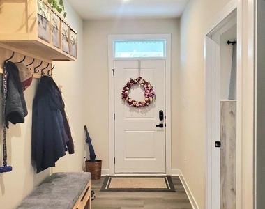 6979 Mandalong Way - Photo Thumbnail 5