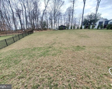 6979 Mandalong Way - Photo Thumbnail 46