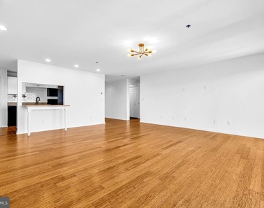 304 Academy Street - Photo Thumbnail 5