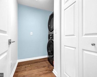 304 Academy Street - Photo Thumbnail 17