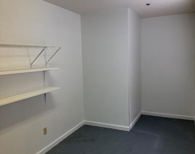304 Academy Street - Photo Thumbnail 28