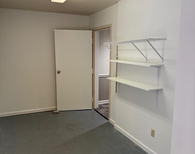 304 Academy Street - Photo Thumbnail 29