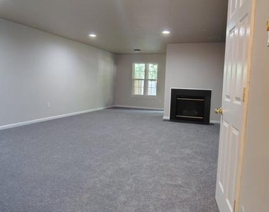 1627 Trestle Street - Photo Thumbnail 22