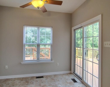 1627 Trestle Street - Photo Thumbnail 8