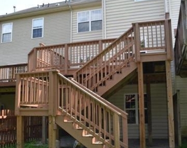 1627 Trestle Street - Photo Thumbnail 4