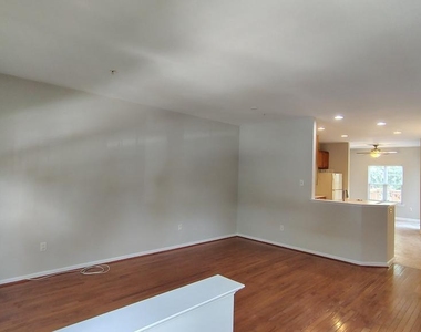 1627 Trestle Street - Photo Thumbnail 12