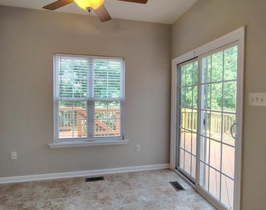 1627 Trestle Street - Photo Thumbnail 9