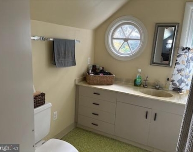 1117 Arran Road - Photo Thumbnail 9