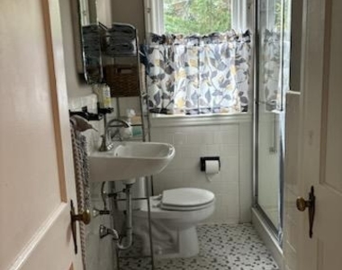 1117 Arran Road - Photo Thumbnail 4