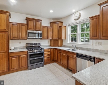 9818 Lyons Mill Road - Photo Thumbnail 10