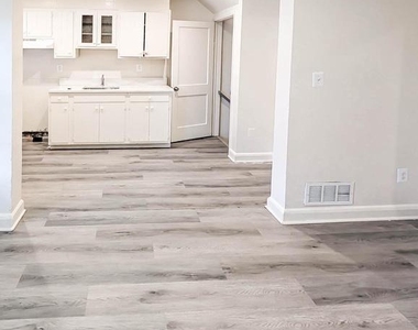433 Grovethorn Road - Photo Thumbnail 11