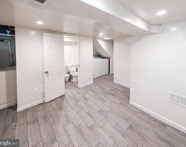433 Grovethorn Road - Photo Thumbnail 8