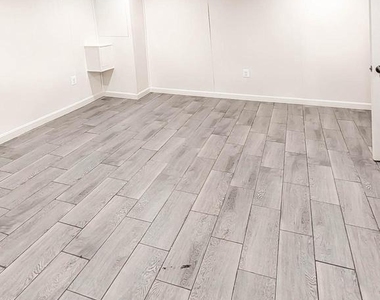 433 Grovethorn Road - Photo Thumbnail 19