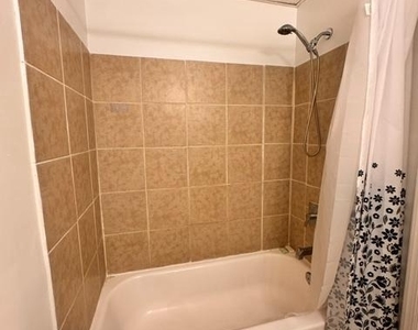 1260 Sugarwood Circle - Photo Thumbnail 7