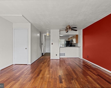 6957 Rockfield Road - Photo Thumbnail 3
