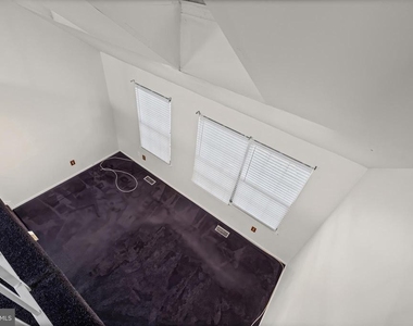 6957 Rockfield Road - Photo Thumbnail 12