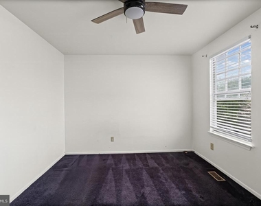 6957 Rockfield Road - Photo Thumbnail 8