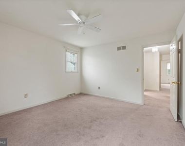 2001 Vista Lane - Photo Thumbnail 16