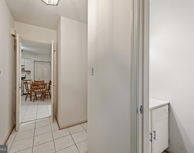 2001 Vista Lane - Photo Thumbnail 23