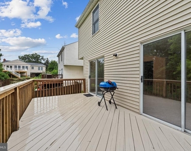2001 Vista Lane - Photo Thumbnail 27
