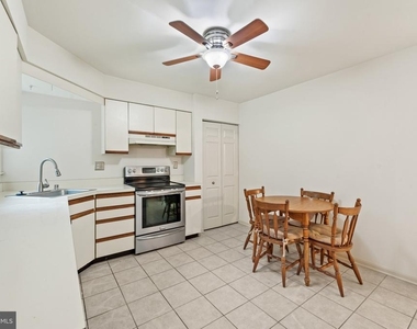 2001 Vista Lane - Photo Thumbnail 12