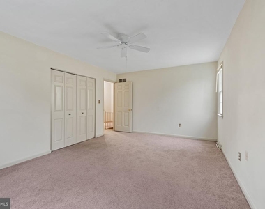 2001 Vista Lane - Photo Thumbnail 14