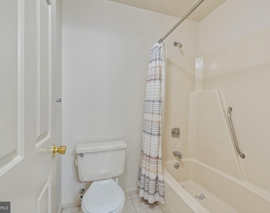 2001 Vista Lane - Photo Thumbnail 18