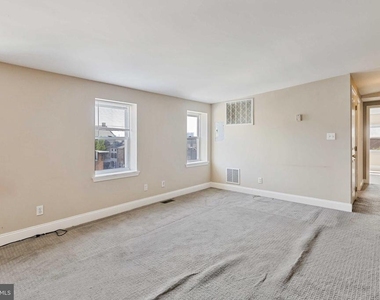 249 S Chester Street - Photo Thumbnail 6
