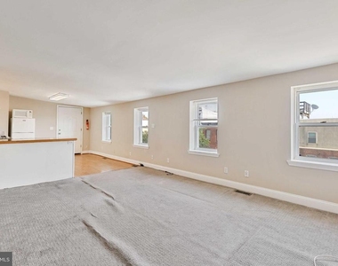 249 S Chester Street - Photo Thumbnail 7