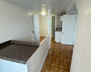 4833 Belair Road - Photo Thumbnail 3