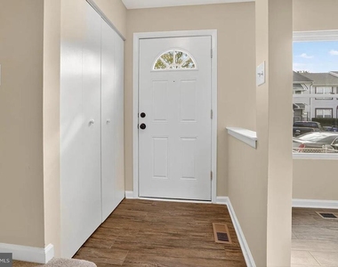 814 Showell Court - Photo Thumbnail 1
