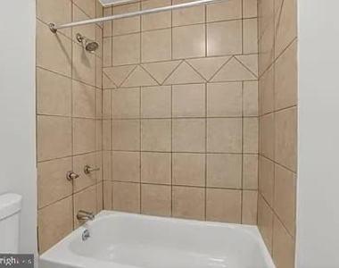 814 Showell Court - Photo Thumbnail 10