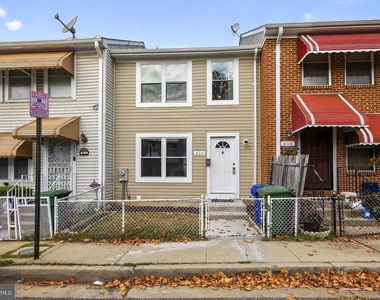 814 Showell Court - Photo Thumbnail 13