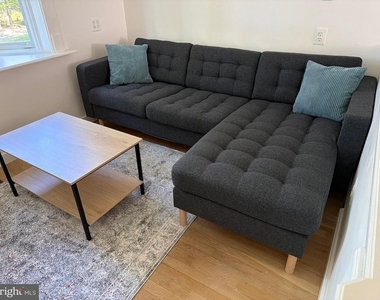 1012 S Creek View Ct. - Photo Thumbnail 7