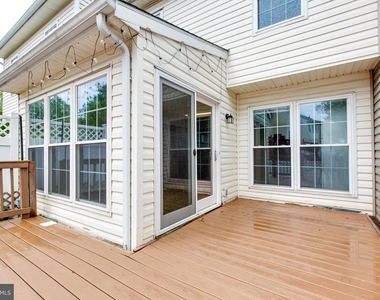 8125 Gray Stone Lane - Photo Thumbnail 19