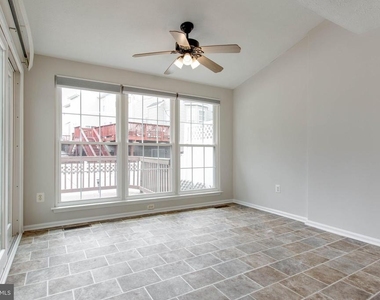 8125 Gray Stone Lane - Photo Thumbnail 15