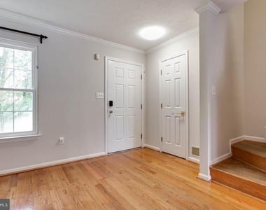 8125 Gray Stone Lane - Photo Thumbnail 4