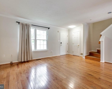 8125 Gray Stone Lane - Photo Thumbnail 6