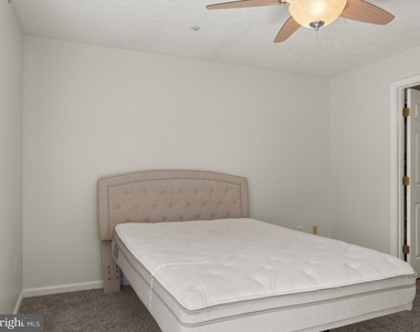 2002 Phillips Terrace - Photo Thumbnail 19