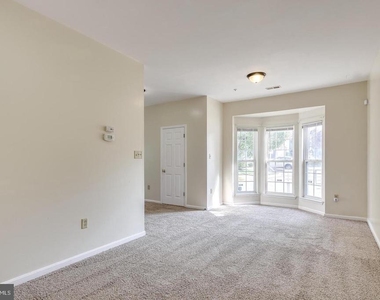 2018 Cooper Point Court - Photo Thumbnail 2
