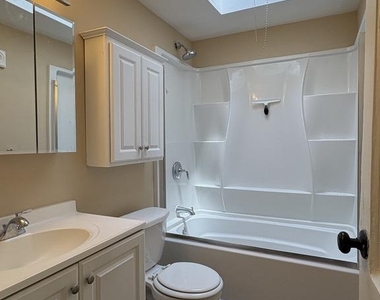 54 Madison Drive - Photo Thumbnail 21