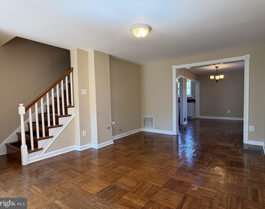 54 Madison Drive - Photo Thumbnail 4