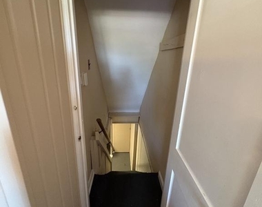 54 Madison Drive - Photo Thumbnail 27