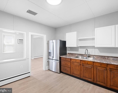 114 Baldt Ave - Photo Thumbnail 8