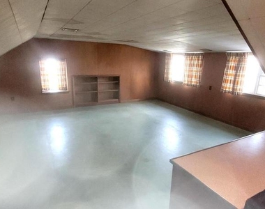 832 Evanson Road - Photo Thumbnail 20
