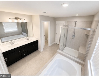 805 Llanelli Drive - Photo Thumbnail 27