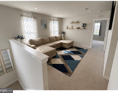 805 Llanelli Drive - Photo Thumbnail 22